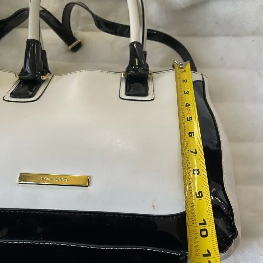 Anne Klein large black and white color block Satchel with gold tone hardwares.
